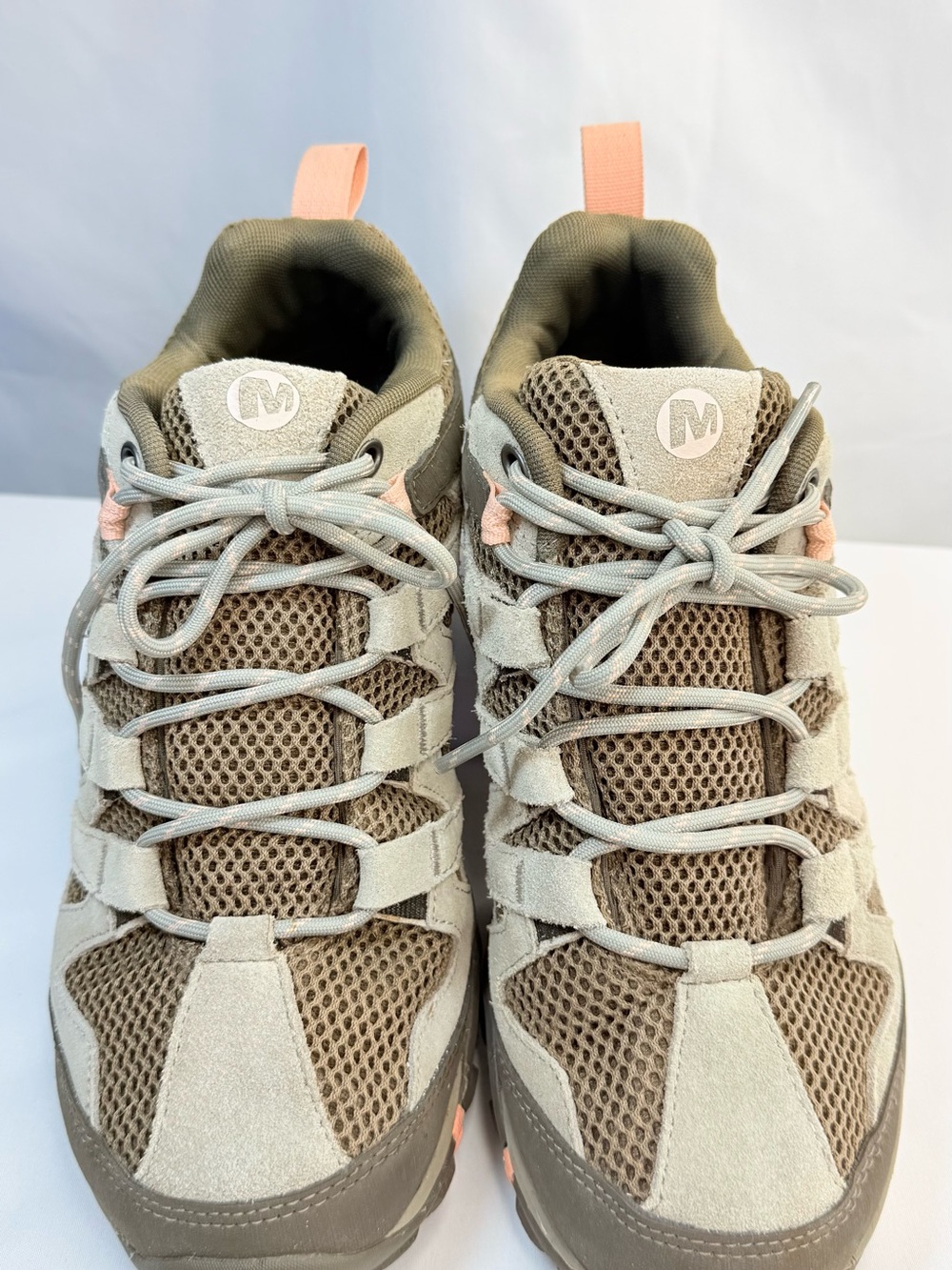 Merrell Alverstone Aluminum Grey w/ Peach Accents Trail Sneakers Women's 9.5 EUC